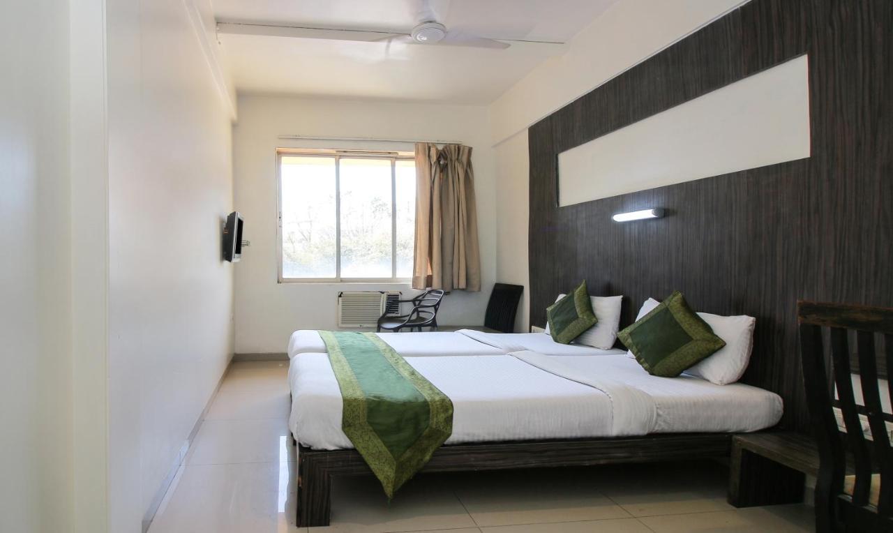 Treebo Trend Golden Nest Thane Exterior foto